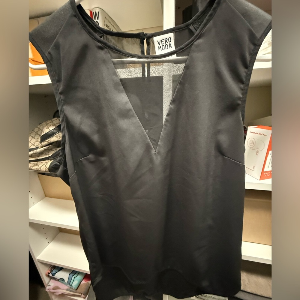 Vero Moda Sleek Black Blouse